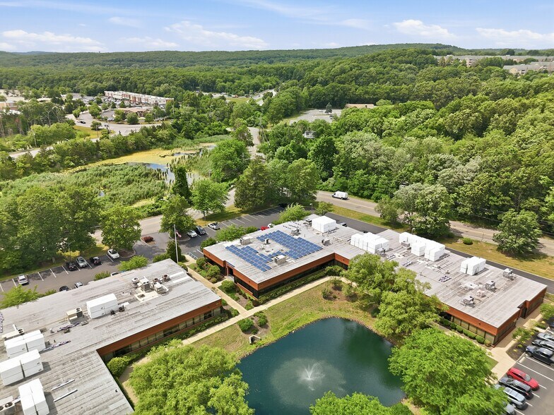 200 Mineral Springs Rd, Rockaway, NJ à vendre - Photo de l’immeuble – Image 2 sur 30