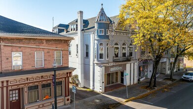 128 W Main St, Bloomsburg, PA à louer Photo intérieure– Image 1 sur 22