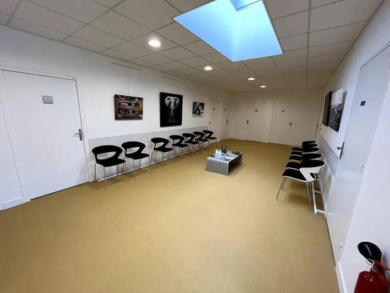 Bureaux/Médical dans Istres à louer - Photo intérieure – Image 3 sur 4