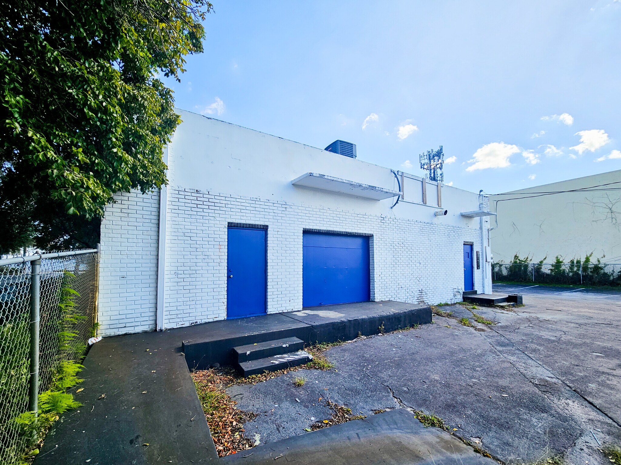 147 NW 3rd Ave, Dania Beach, FL à louer Photo principale– Image 1 sur 3