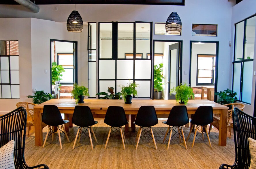 80 Windward Ave, Venice, CA à louer - Photo de l’immeuble – Image 3 sur 6