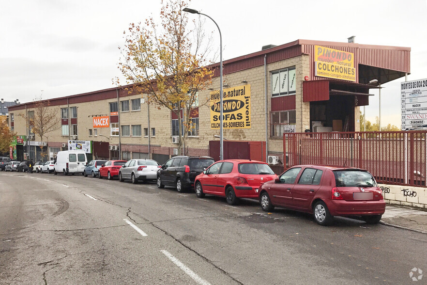 Avenida de los Montes de Oca, 20, San Sebastián de los Reyes, Madrid à louer - Photo de l’immeuble – Image 2 sur 2