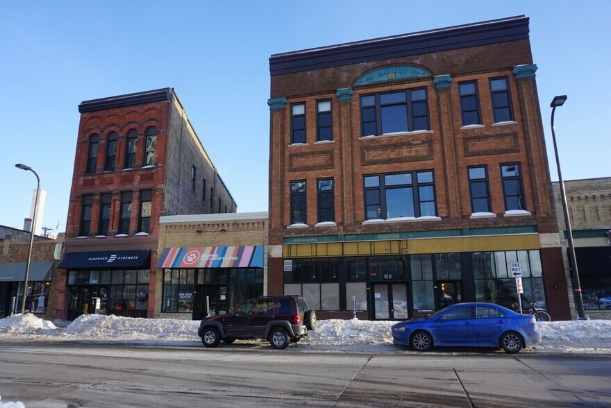 308-310 E Hennepin Ave, Minneapolis, MN à louer - Photo de l’immeuble – Image 2 sur 26