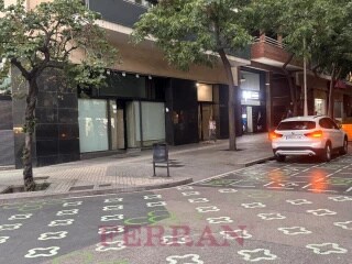 Local commercial dans Barcelone, Barcelona à louer - Photo de l’immeuble – Image 2 sur 20