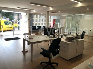 Plus de détails pour Local commercial à vendre
