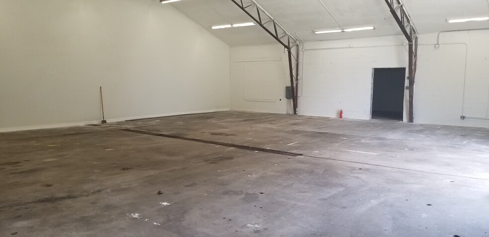 1257 E Broadway St, Bradley, IL à louer - Photo de l’immeuble – Image 2 sur 8