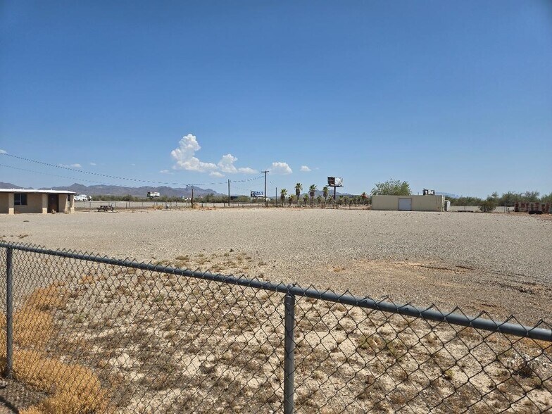 135 Ironwood St, Quartzsite, AZ à vendre - Photo de l’immeuble – Image 3 sur 8