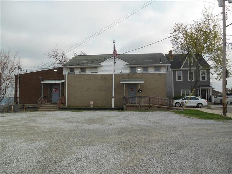 200 Fingal St, Pittsburgh, PA à vendre - Photo de l’immeuble – Image 1 sur 12