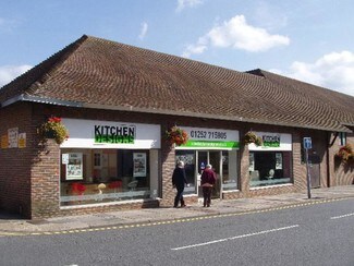Plus de détails pour 16 South St, Farnham - Local commercial à vendre