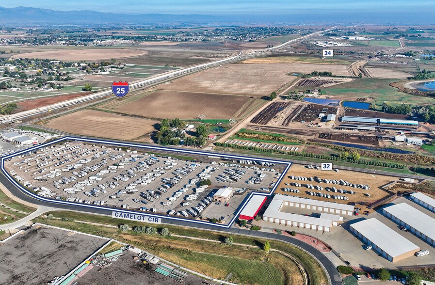 4070-4075 Camelot Cir, Longmont, CO à louer - Photo de l’immeuble – Image 1 sur 6