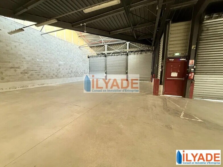 14 Rue D'Anthoine, Marseille à louer - Photo de l’immeuble – Image 2 sur 12