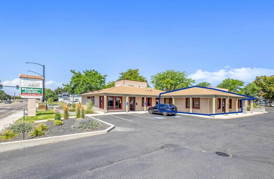 10796 W Overland Rd, Boise, ID à louer - Photo de l’immeuble – Image 2 sur 8