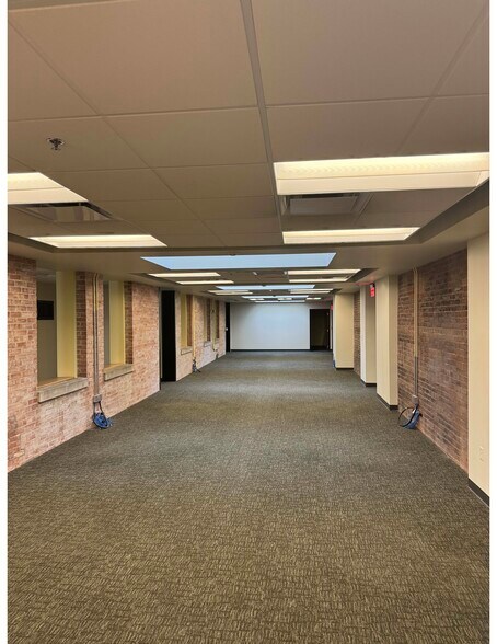 908 Baltimore Ave, Kansas City, MO à vendre - Photo intérieure – Image 2 sur 8
