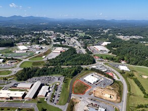 Market View Connector, Blairsville, GA - VUE AÉRIENNE  vue de carte - Image1