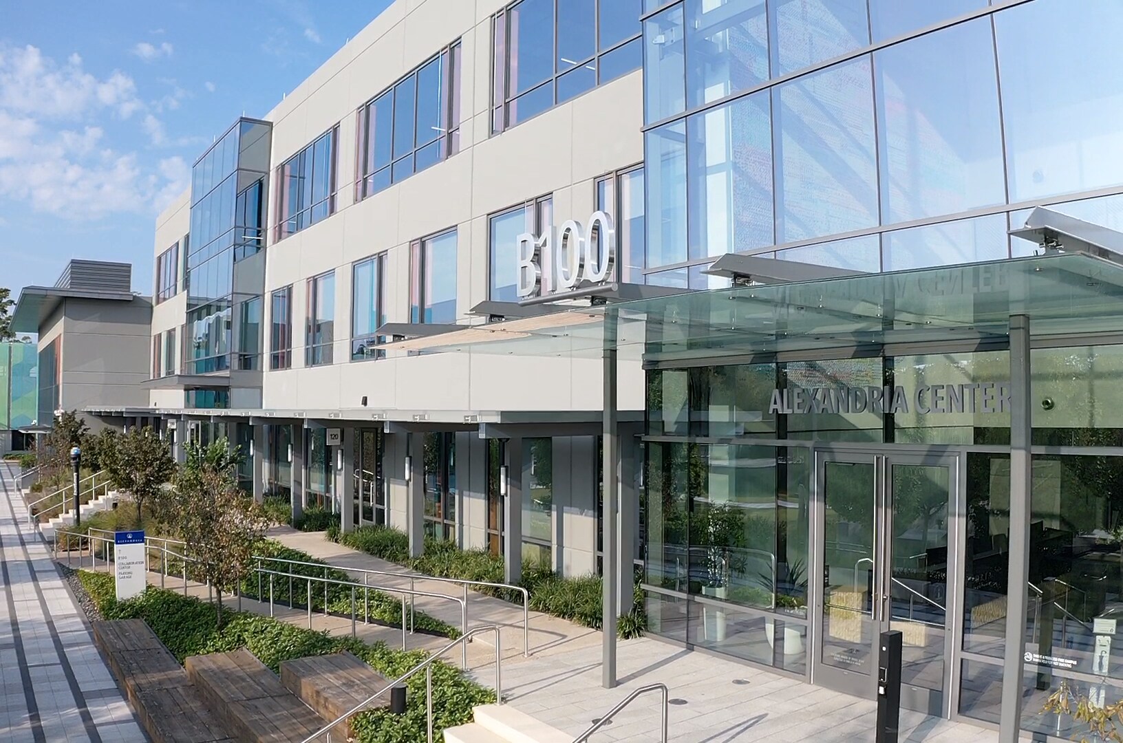 8800 Technology Forest Pl, The Woodlands, TX à louer Photo de l’immeuble– Image 1 sur 40