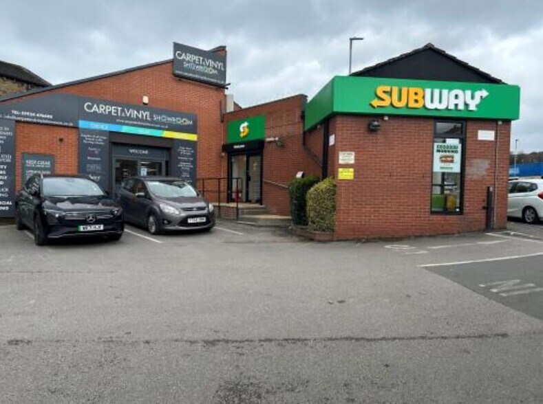 Birstall Retail Village, 895 Bradford Rd portefeuille de 2 biens à vendre sur LoopNet.fr - Photo de l’immeuble – Image 1 sur 4
