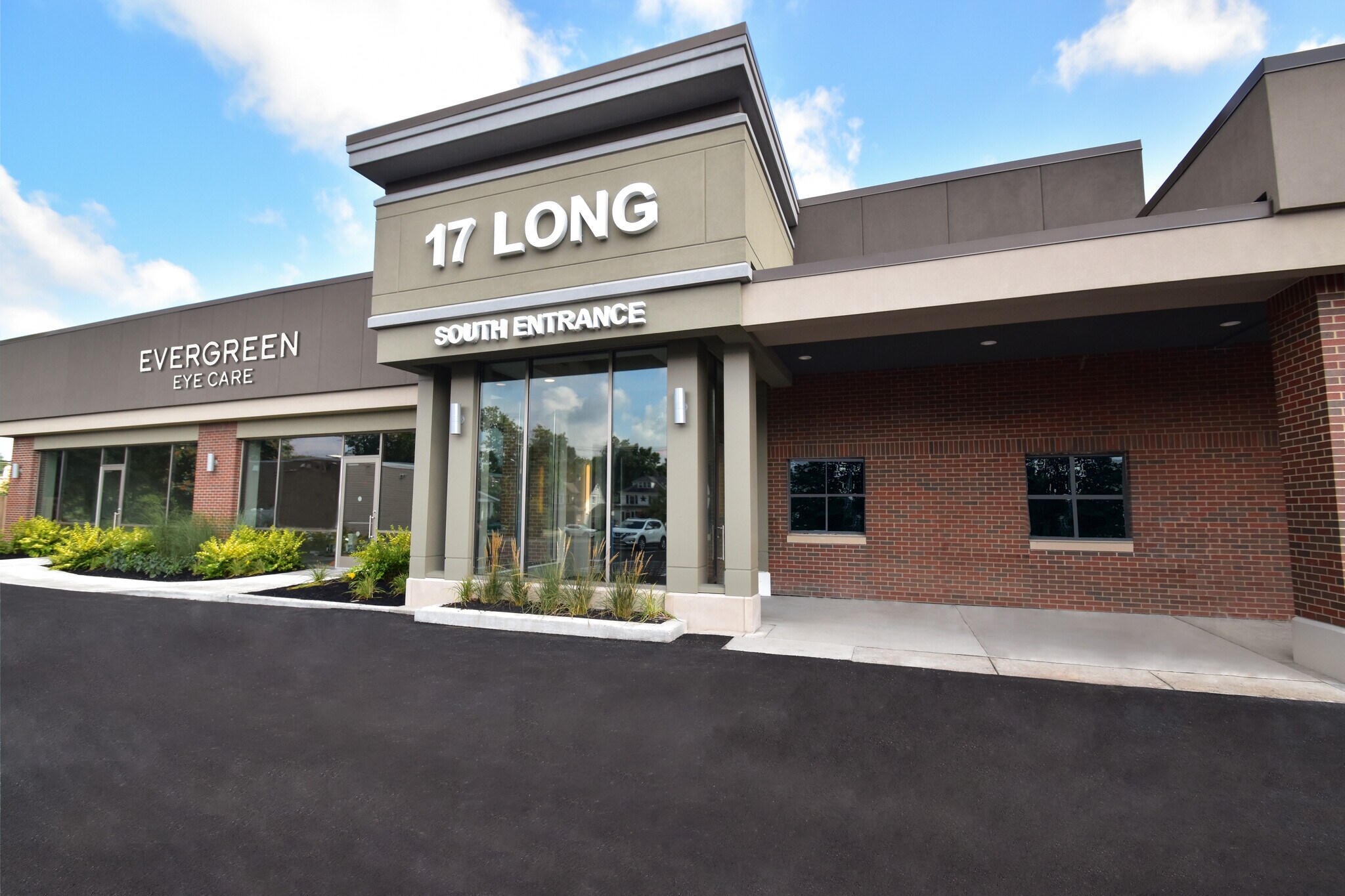 17 Long Ave, Hamburg, NY à louer Photo principale– Image 1 sur 12