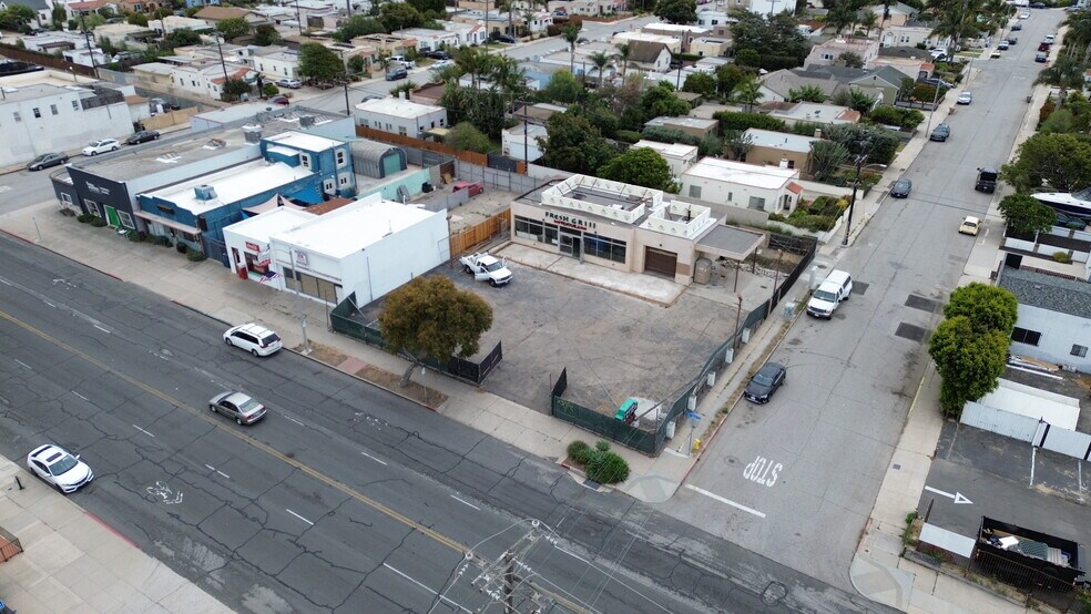 1946 E Thompson Blvd, Ventura, CA à vendre - Photo de l’immeuble – Image 3 sur 3