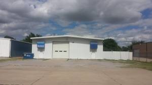 Plus de détails pour 228 N Falcon Dr, Oklahoma City, OK - Industriel/Logistique à louer