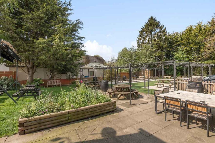 21 High St N, Towcester à vendre - Photo de l’immeuble – Image 3 sur 7