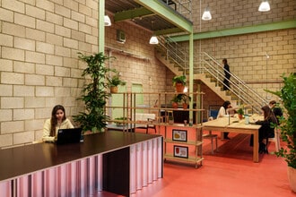 105 Vale Road, Londres à louer Photo intérieure– Image 1 sur 14