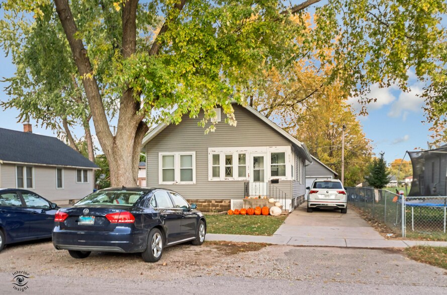 502 S Gladstone Ave, Aurora, IL à vendre - Photo principale – Image 1 sur 1