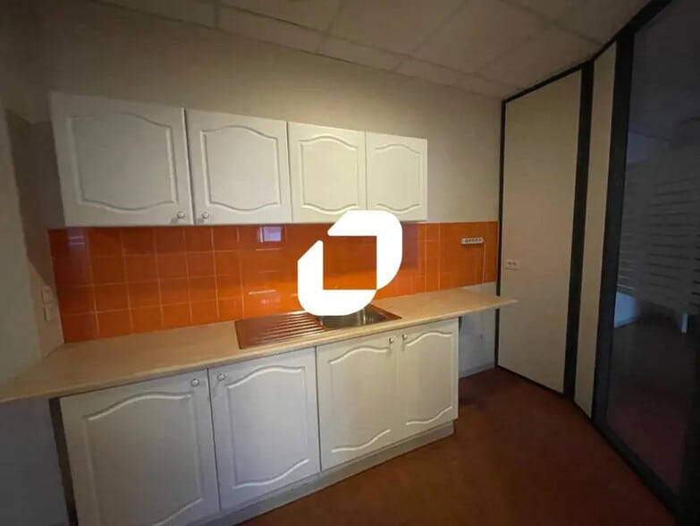 Bureau dans Sèvres à louer - Photo intérieure – Image 2 sur 10