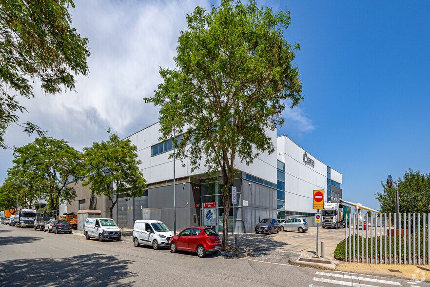 Industriel/Logistique dans Gavà, Barcelona à louer - Photo de l’immeuble – Image 2 sur 3