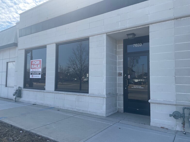 7633-7635 W 63rd St, Summit, IL à vendre - Photo de l’immeuble – Image 2 sur 5