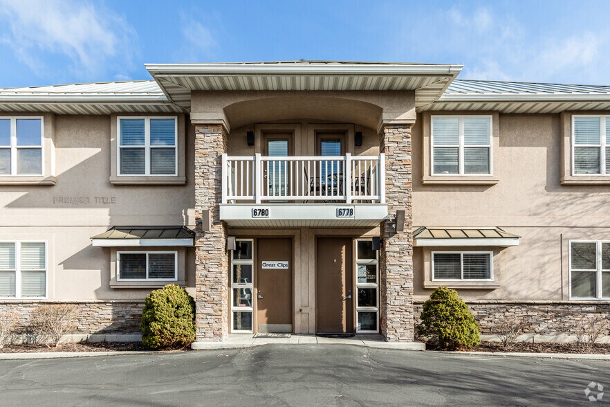 6778-6780 S 1300 E, Salt Lake City, UT à louer - Photo de l’immeuble – Image 3 sur 8