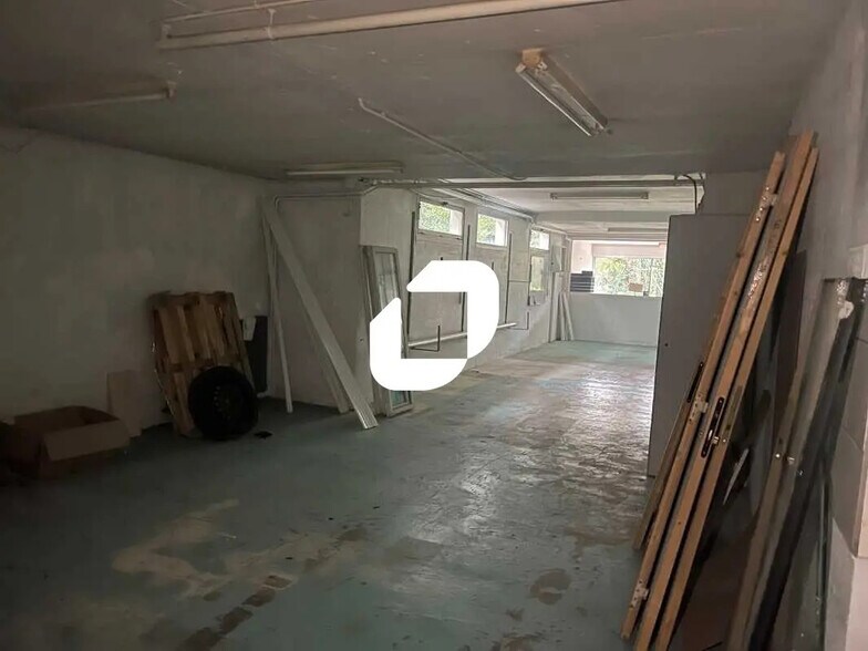 Bureau dans Bièvres à louer - Photo de l’immeuble – Image 1 sur 9