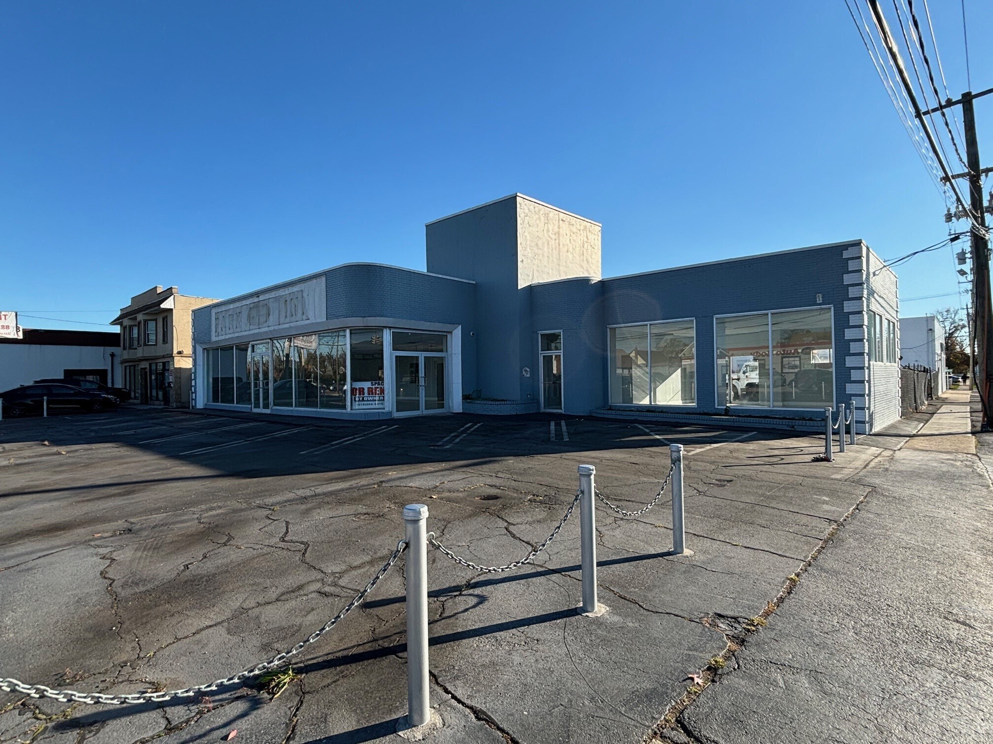 444 W Merrick Rd, Valley Stream, NY à louer Photo de l’immeuble– Image 1 sur 10