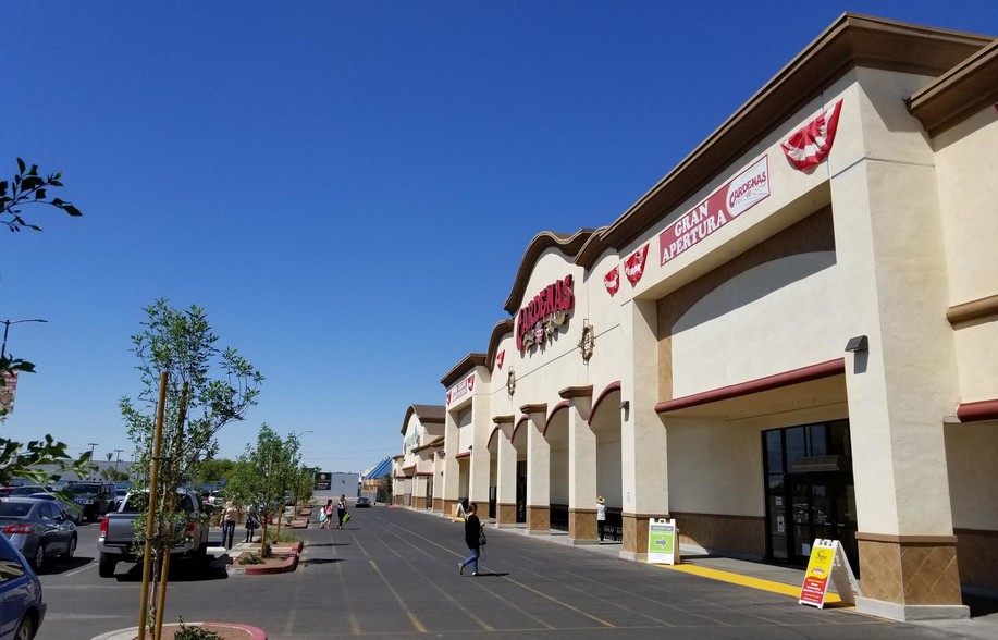 2300-2340 N Imperial Ave, Calexico, CA à louer - Photo de l’immeuble – Image 1 sur 6