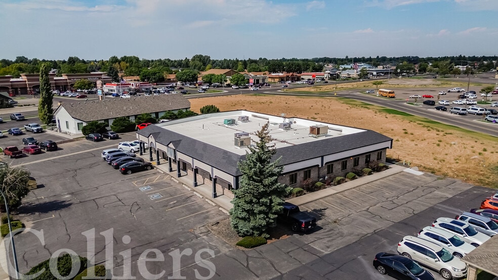 2225 Teton Plz, Idaho Falls, ID à vendre - Photo de l’immeuble – Image 2 sur 8