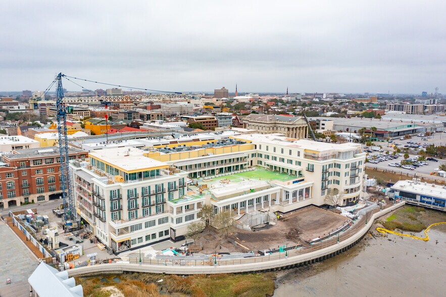 176 Concord St, Charleston, SC à louer - Photo de l’immeuble – Image 1 sur 8