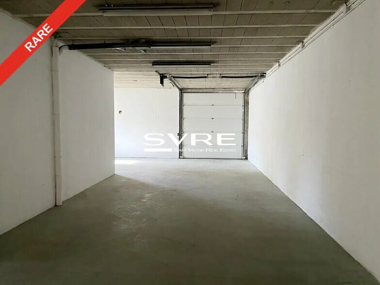 Bureau dans Les Pennes-Mirabeau à louer - Photo de l’immeuble – Image 2 sur 4