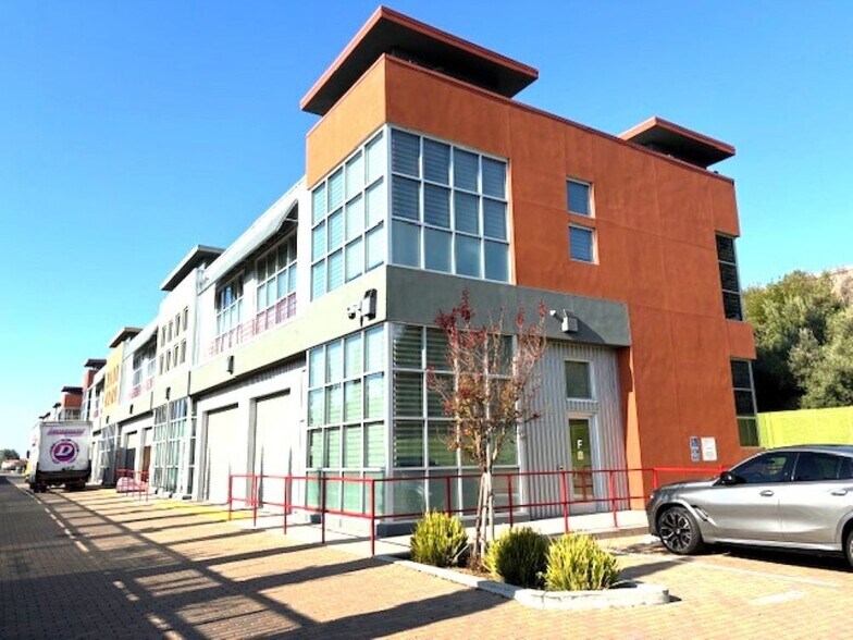 21636 Redwood Rd, Castro Valley, CA à louer - Photo de l’immeuble – Image 2 sur 10