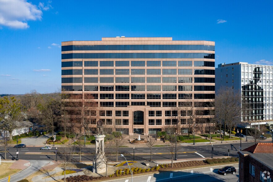 1475 Peachtree St NE, Atlanta, GA à louer - Photo de l’immeuble – Image 2 sur 9