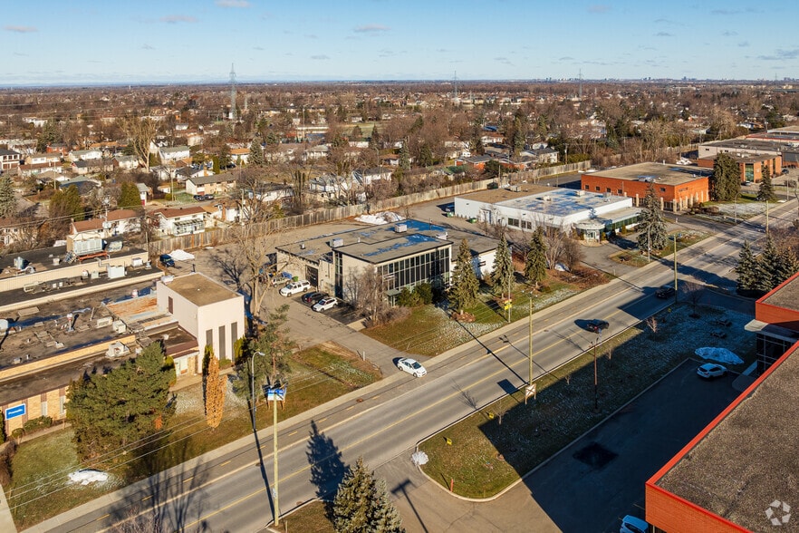 271 Av Labrosse, Pointe-claire, QC à vendre - Aérien – Image 2 sur 4