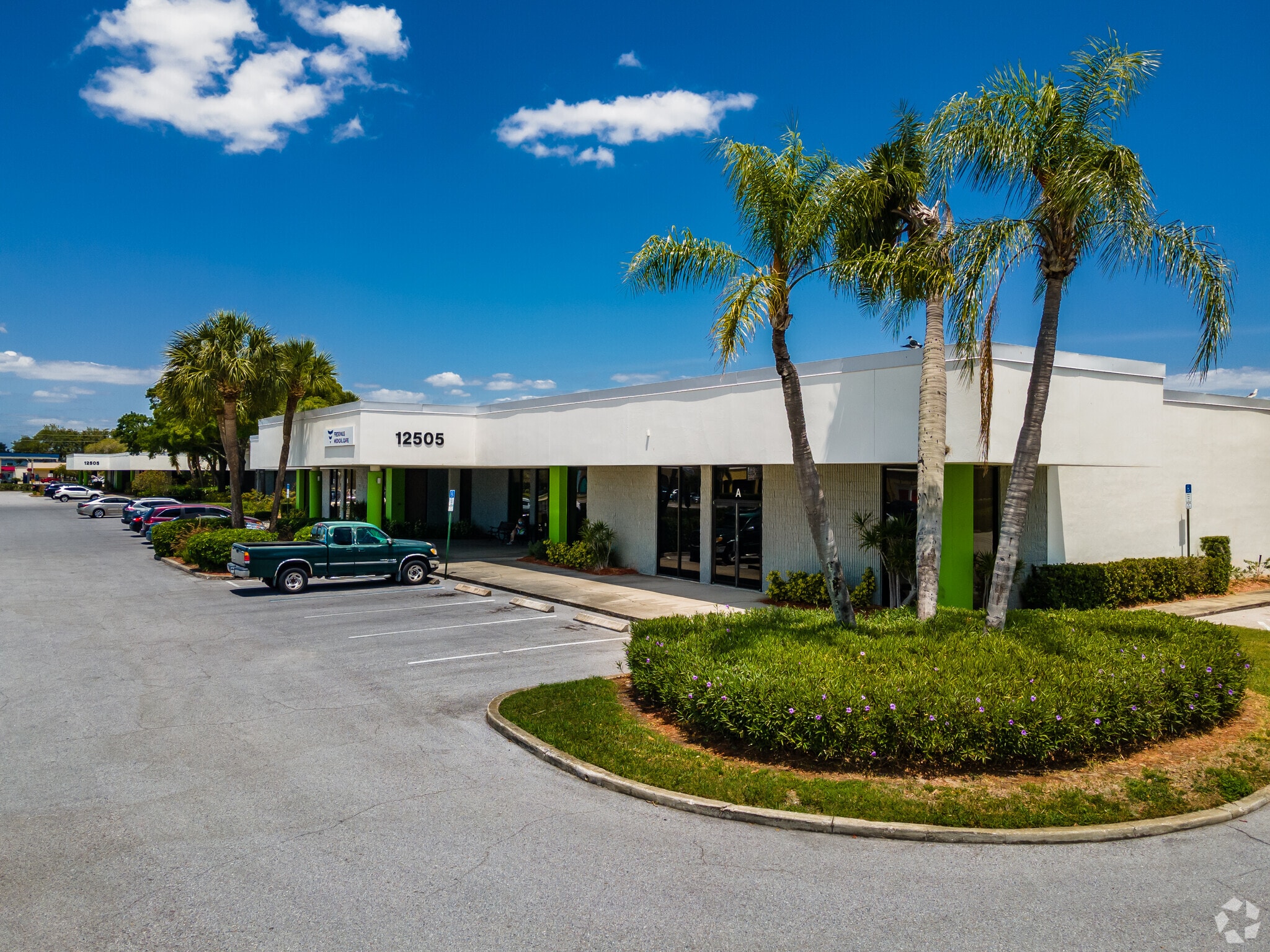 12345 Starkey Rd, Largo, FL à louer Photo principale– Image 1 sur 10
