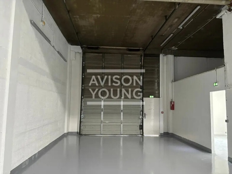 Local d’activités dans Gennevilliers à louer - Photo intérieure – Image 2 sur 5