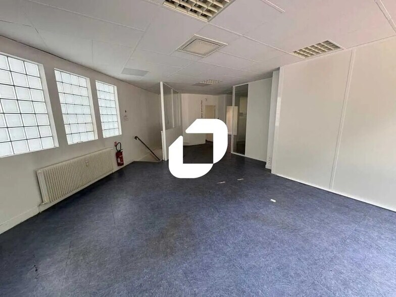 Bureau dans Saint-Germain-en-Laye à louer - Photo de l’immeuble – Image 2 sur 6