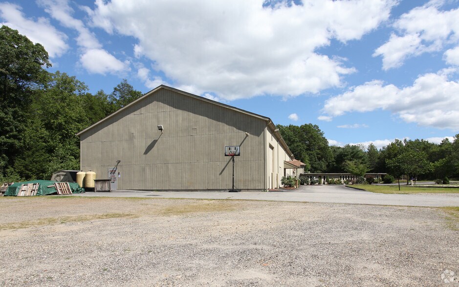 1768 Storrs Rd, Mansfield, CT à vendre - Photo de l’immeuble – Image 2 sur 51
