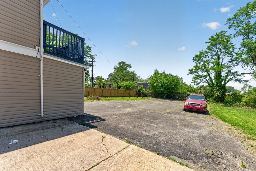 7205 Livingston Rd, Oxon Hill, MD à vendre - Photo de l’immeuble – Image 3 sur 26