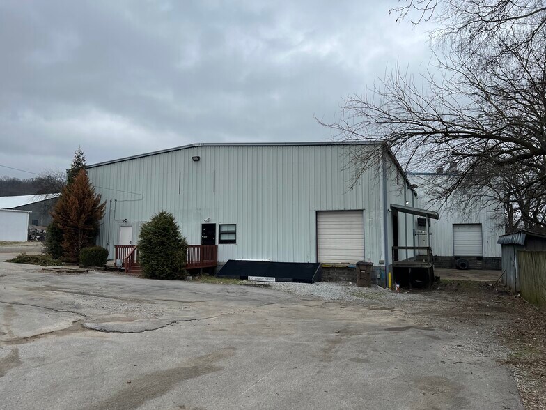 227 Shady Grove Dr, Nashville, TN à louer - Photo de l’immeuble – Image 2 sur 11