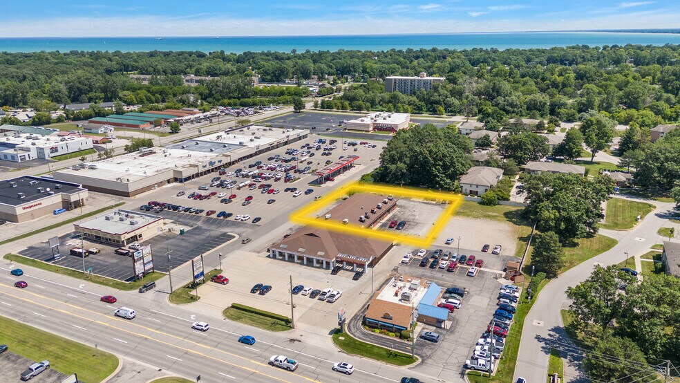 3944-3954 24th Ave, Port Huron, MI à vendre - Photo principale – Image 1 sur 8