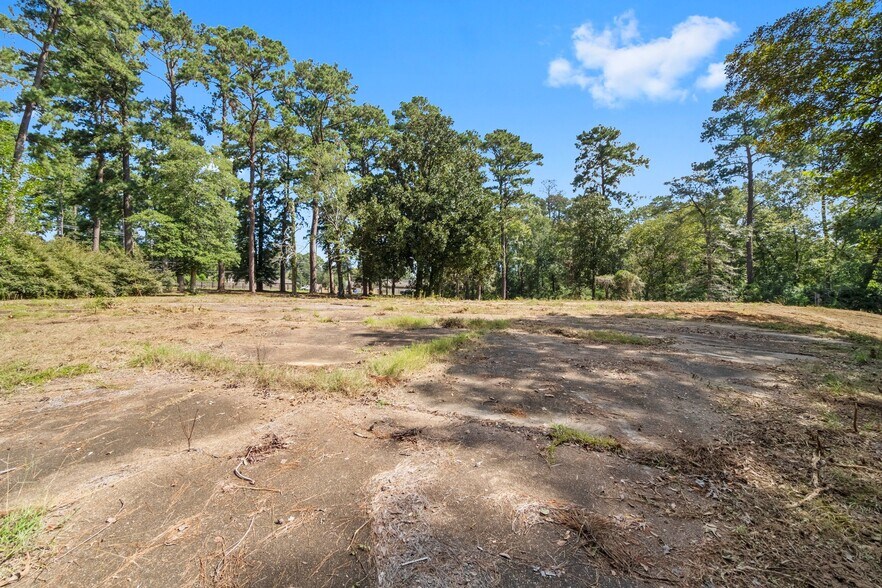 702 Church, Livingston, TX à vendre - Photo de l’immeuble – Image 3 sur 30