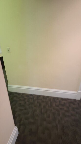 916-924 5th Ave, Huntington, WV à louer - Vidéo sur l’annonce professionnelle – Image 2 sur 6
