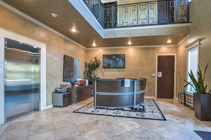 6312 E 101st St, Tulsa, OK à louer - Photo de l’immeuble – Image 3 sur 33