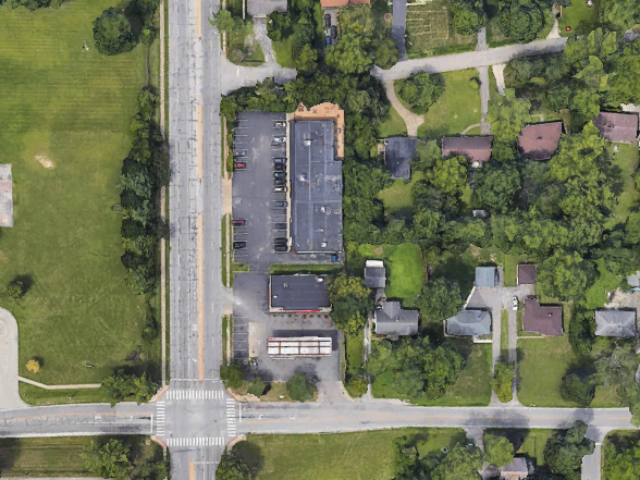 4221 N Emerson Ave, Indianapolis, IN à louer - Photo de l’immeuble – Image 3 sur 7